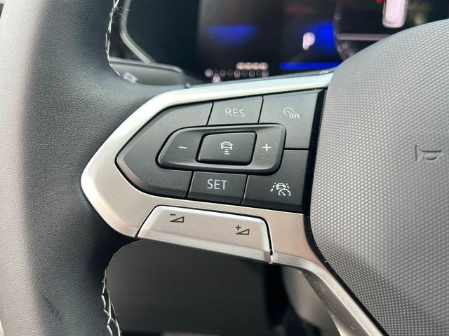 Photo of 2024 White Volkswagen Taos