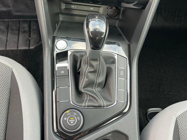 Photo of 2024 White Volkswagen Taos