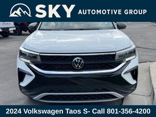 Photo of 2024 White Volkswagen Taos
