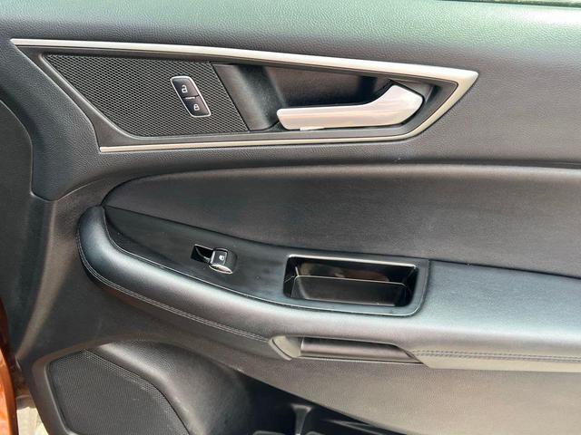 Photo of 2017 Canyon Ridge Metallic Ford Edge
