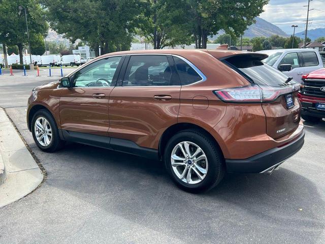 Photo of 2017 Canyon Ridge Metallic Ford Edge
