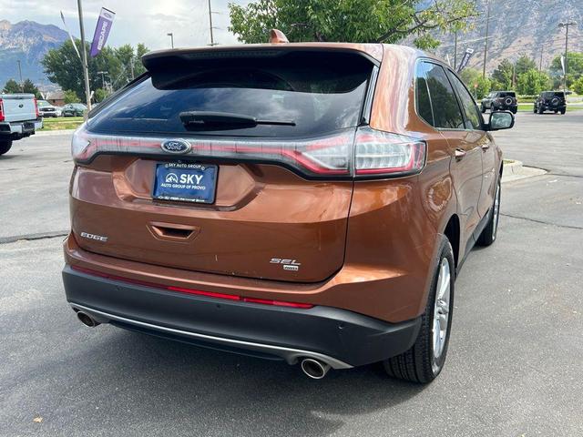 Photo of 2017 Canyon Ridge Metallic Ford Edge