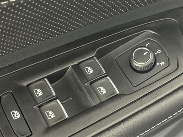 Photo of 2025 Platinum Gray Metallic Volkswagen Atlas