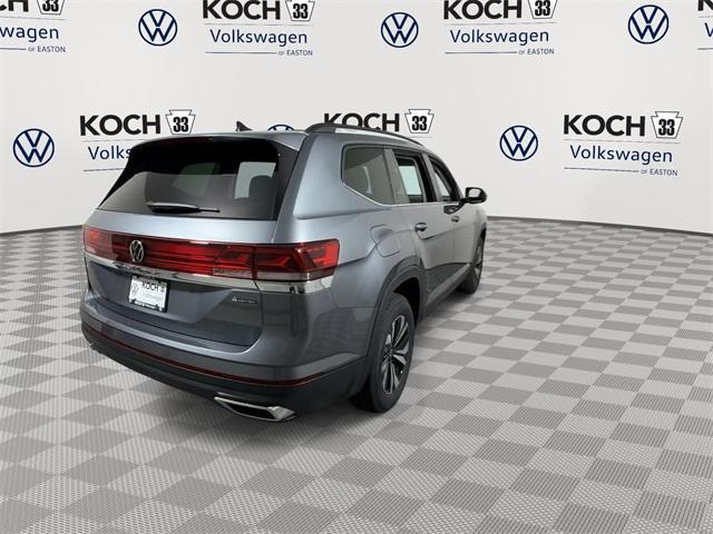 Photo of 2025 Platinum Gray Metallic Volkswagen Atlas