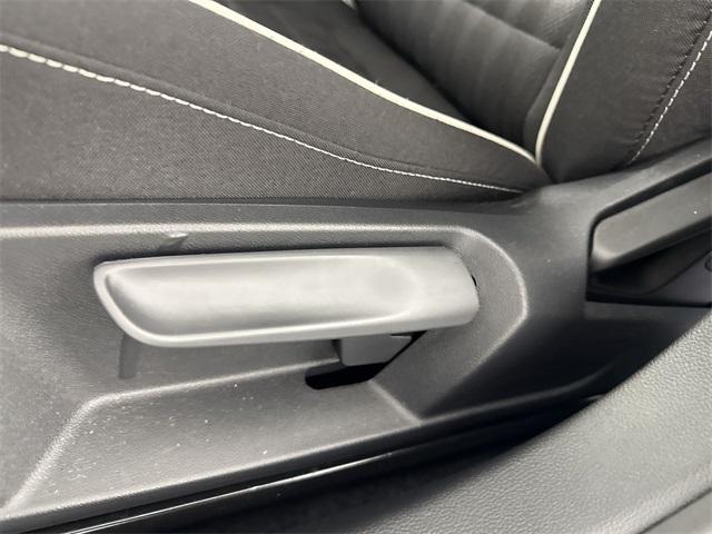 Photo of 2024 Platinum Gray Metallic Volkswagen Jetta