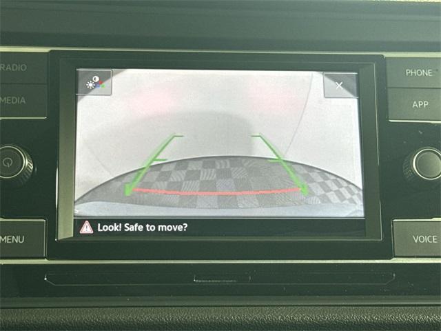 Photo of 2024 Platinum Gray Metallic Volkswagen Jetta