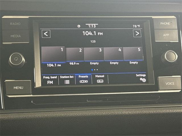 Photo of 2024 Platinum Gray Metallic Volkswagen Jetta