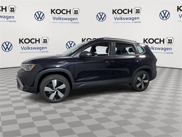 Photo of 2025 Deep Black Pearl Effect Volkswagen Taos