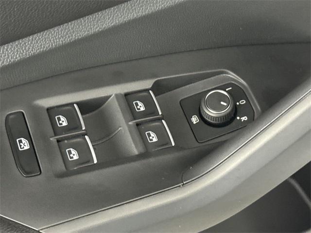 Photo of 2025 Pyrite Silver Metallic Volkswagen Jetta