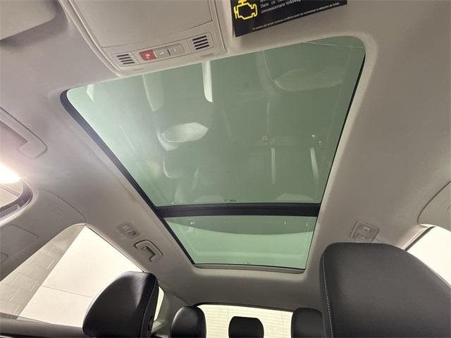 Photo of 2025 Deep Black Pearl Effect Volkswagen Taos