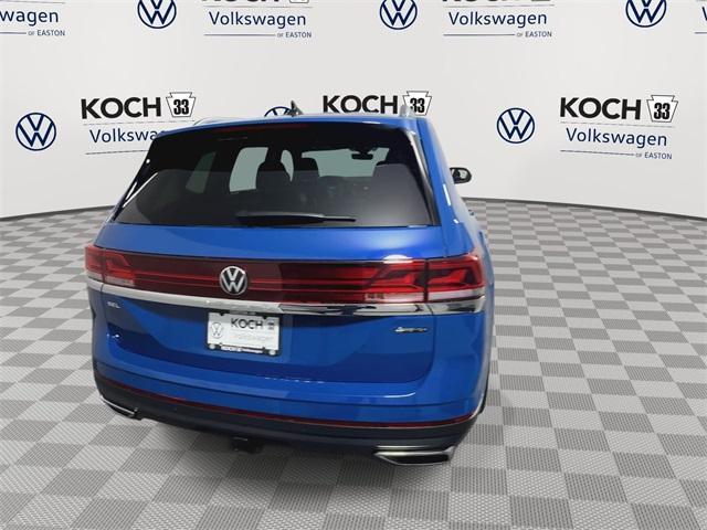 Photo of 2025 Mountain  Lake Blue Volkswagen Atlas