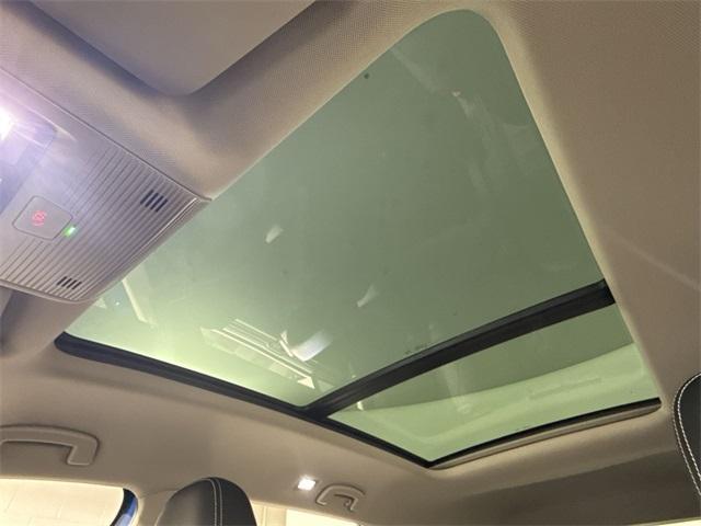 Photo of 2025 Mountain  Lake Blue Volkswagen Atlas