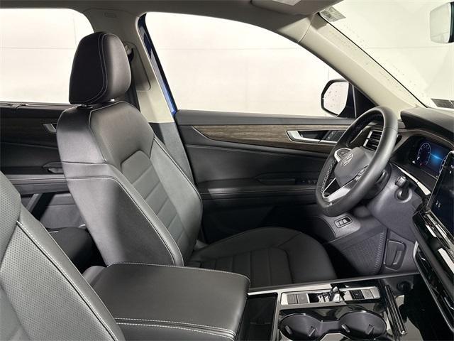 Photo of 2025 Mountain  Lake Blue Volkswagen Atlas