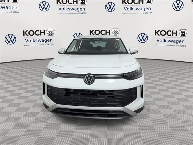Photo of 2025 Pure White Volkswagen Tiguan