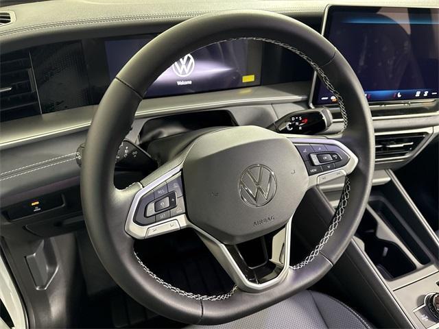 Photo of 2025 Pure White Volkswagen Tiguan