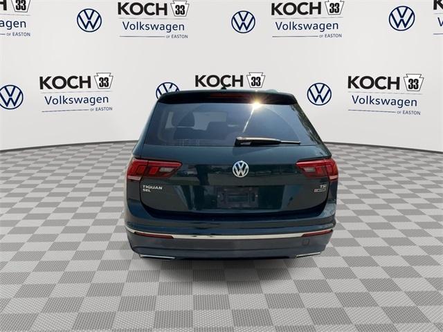 Photo of 2018 Dark Moss Green Metallic Volkswagen Tiguan