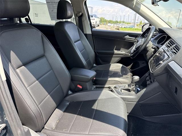 Photo of 2018 Dark Moss Green Metallic Volkswagen Tiguan