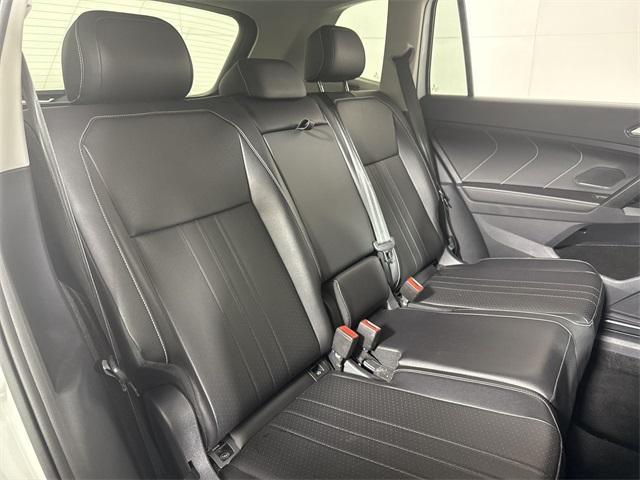 Photo of 2024 Pure White Volkswagen Tiguan