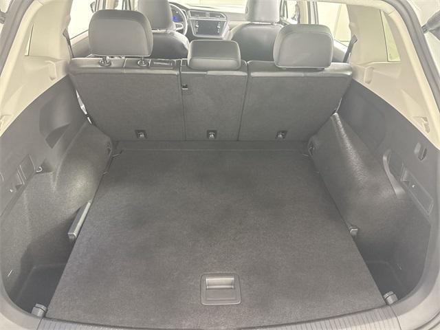 Photo of 2024 Pure White Volkswagen Tiguan