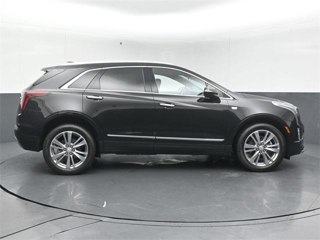Photo of 2024 Stellar Black Metallic Cadillac XT5