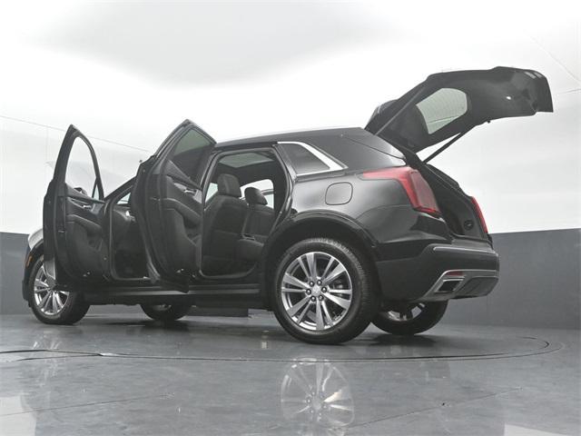 Photo of 2024 Stellar Black Metallic Cadillac XT5