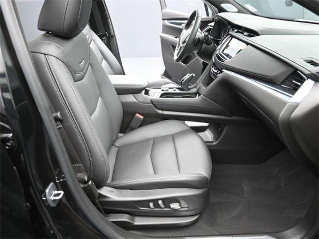 Photo of 2024 Stellar Black Metallic Cadillac XT5