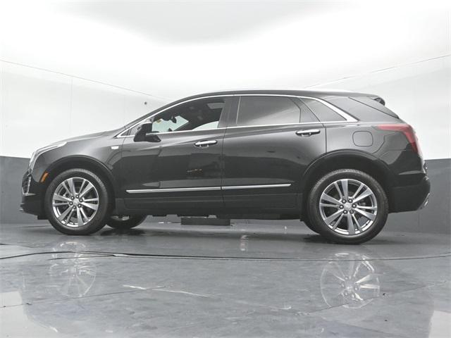 Photo of 2024 Stellar Black Metallic Cadillac XT5