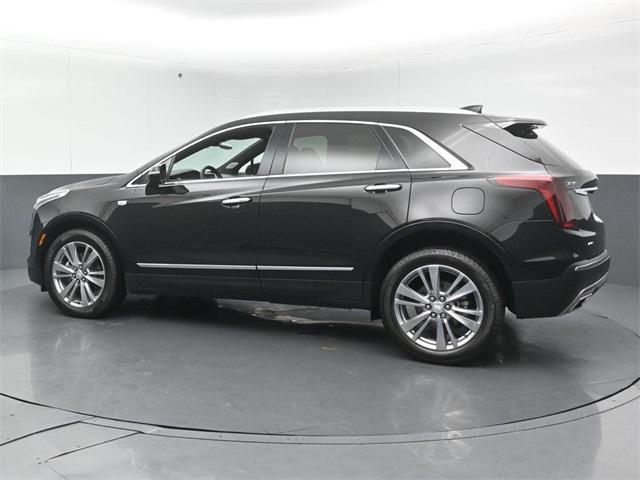 Photo of 2024 Stellar Black Metallic Cadillac XT5