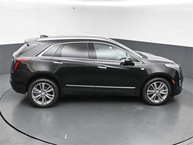 Photo of 2024 Stellar Black Metallic Cadillac XT5