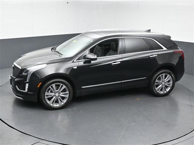 Photo of 2024 Stellar Black Metallic Cadillac XT5