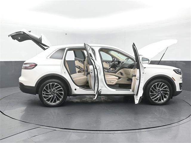 Photo of 2020 Pristine White Lincoln Nautilus