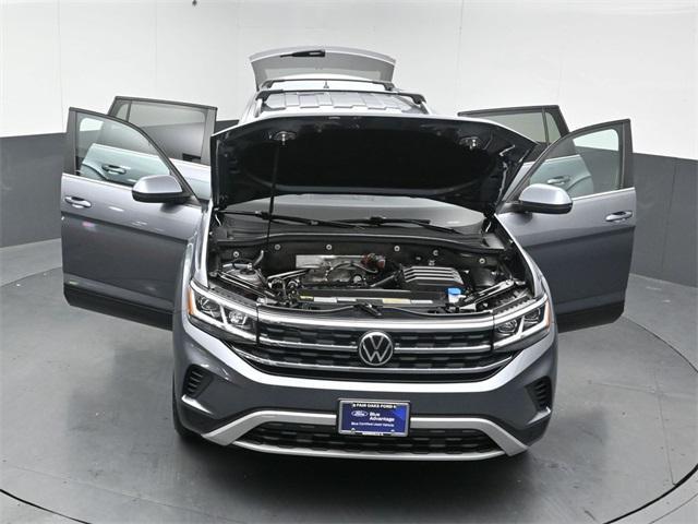 Photo of 2021 Platinum Gray Metallic Volkswagen Atlas