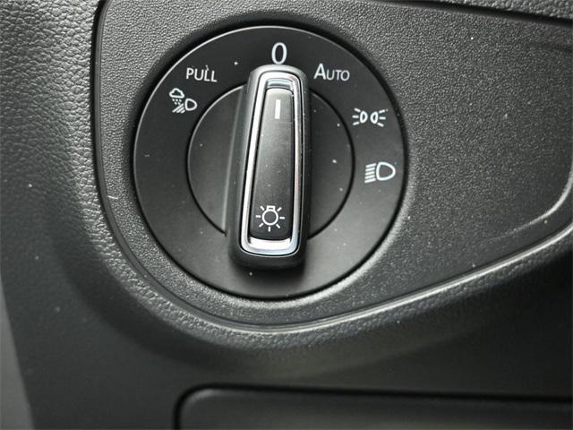 Photo of 2021 Platinum Gray Metallic Volkswagen Atlas