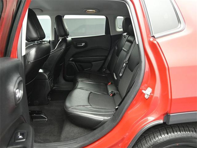 Photo of 2018 Redline Pearlcoat Jeep Compass