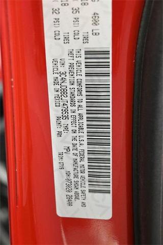Photo of 2018 Redline Pearlcoat Jeep Compass