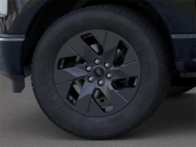 Photo of 2025 Agate Black Metallic Ford F-150 Lightning