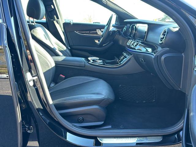 Photo of 2017 Black Mercedes-Benz E-Class