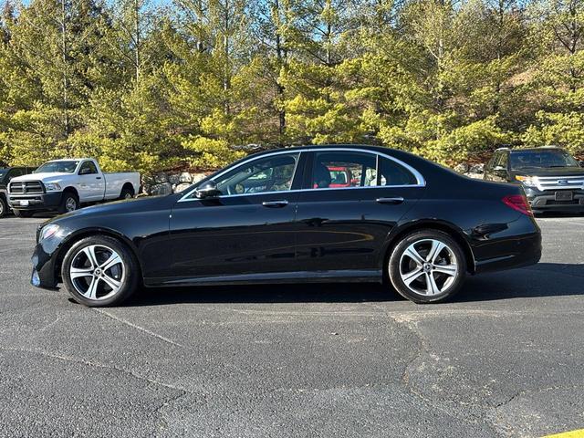 Photo of 2017 Black Mercedes-Benz E-Class