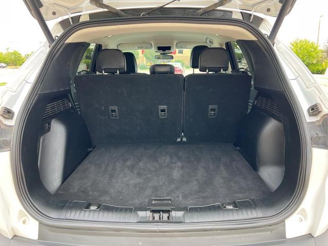 Photo of 2022 Oxford White Ford Escape