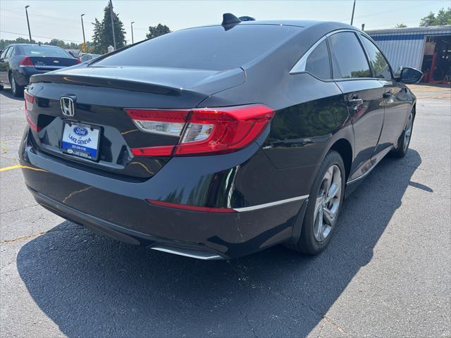 Photo of 2018 Crystal Black Pearl Honda Accord