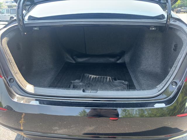 Photo of 2018 Crystal Black Pearl Honda Accord