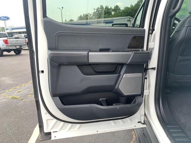 Photo of 2023 Star White Metallic Tri-Coat Ford F-150 Lightning