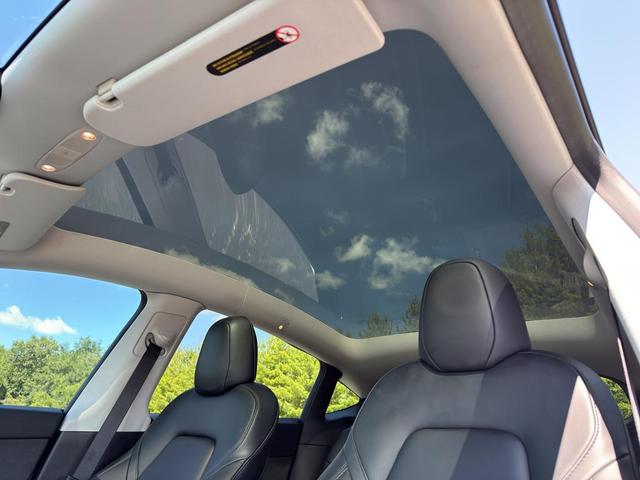 Photo of 2021 Pearl White Multi-Coat Tesla Model Y