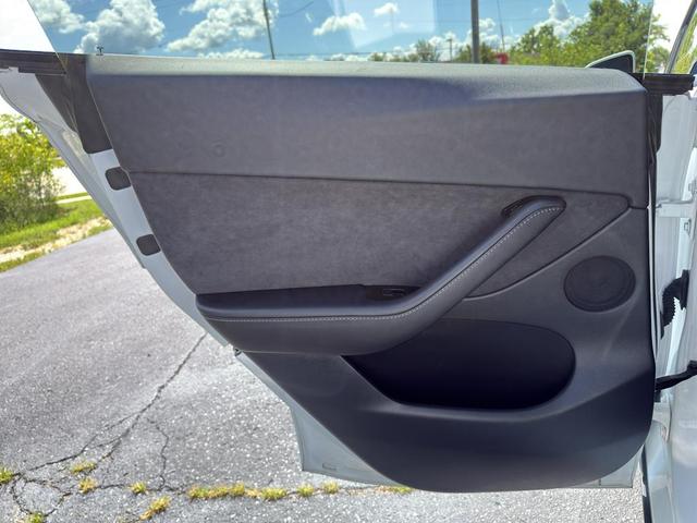 Photo of 2021 Pearl White Multi-Coat Tesla Model Y