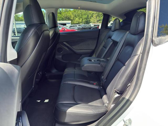 Photo of 2021 Pearl White Multi-Coat Tesla Model Y