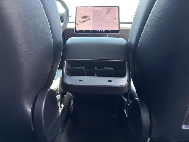 Photo of 2021 Pearl White Multi-Coat Tesla Model Y