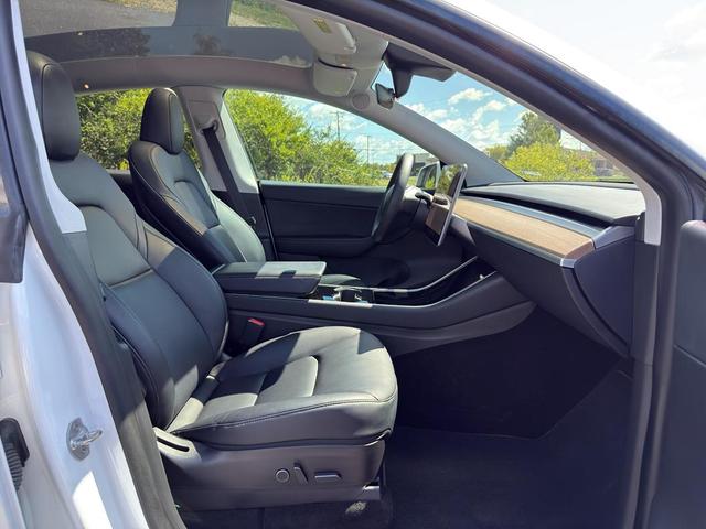 Photo of 2021 Pearl White Multi-Coat Tesla Model Y