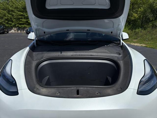 Photo of 2021 Pearl White Multi-Coat Tesla Model Y