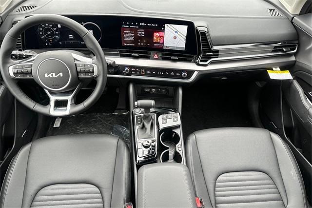 Photo of 2025 Ebony Black Kia Sportage