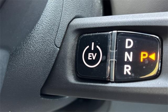Photo of 2026 Ebony Black Kia EV9